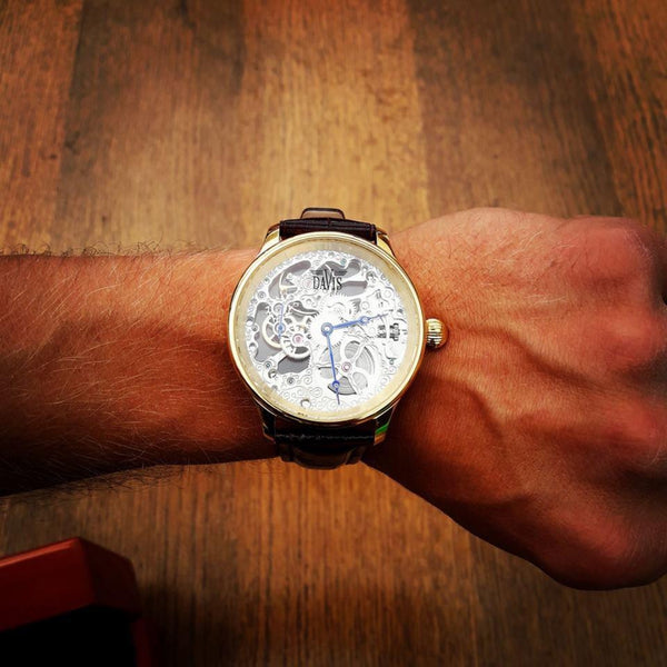 Montre hotsell squelette davis